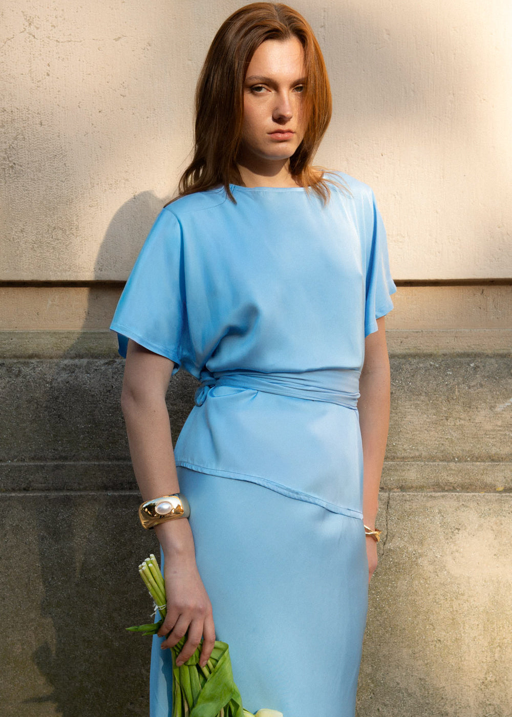Flowing top with matching belt